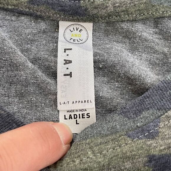 L.A.T Live And Tell Women's Green Camo Chaos Coordinator Graphic Tee Large - Picture 5 of 6